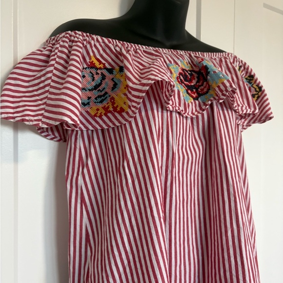 Label‎ Love Off the Shoulder Red Striped Dress w Floral Cross-Stitch Embroidery - Picture 7 of 10